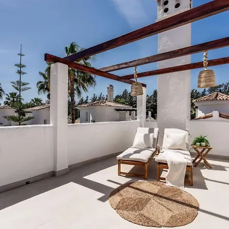 Luxury Penthouse - Naranjos De