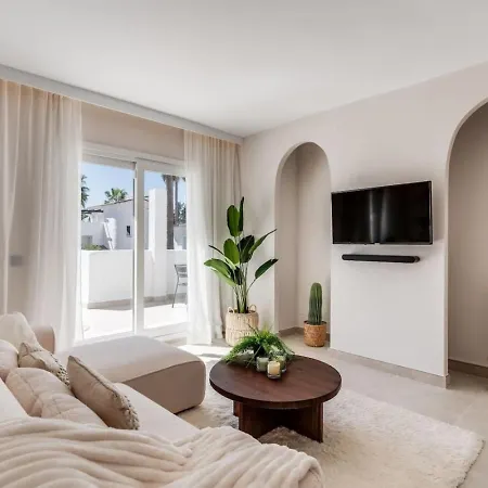 Luxury Penthouse - Naranjos De Apartment